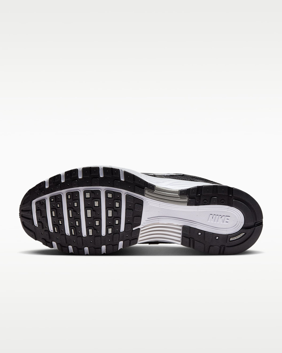 Nike P-6000 | Black&White