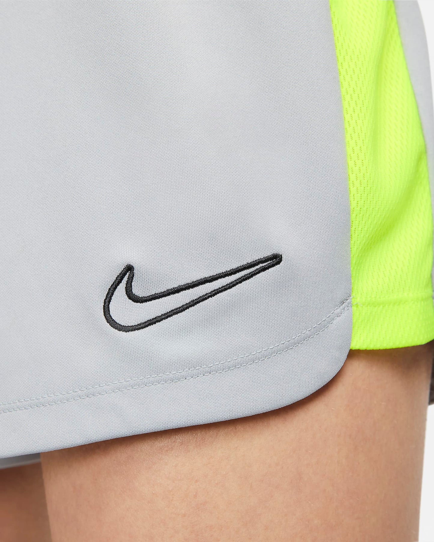 Nike Dri-FIT Academy 23 | Flat Silver