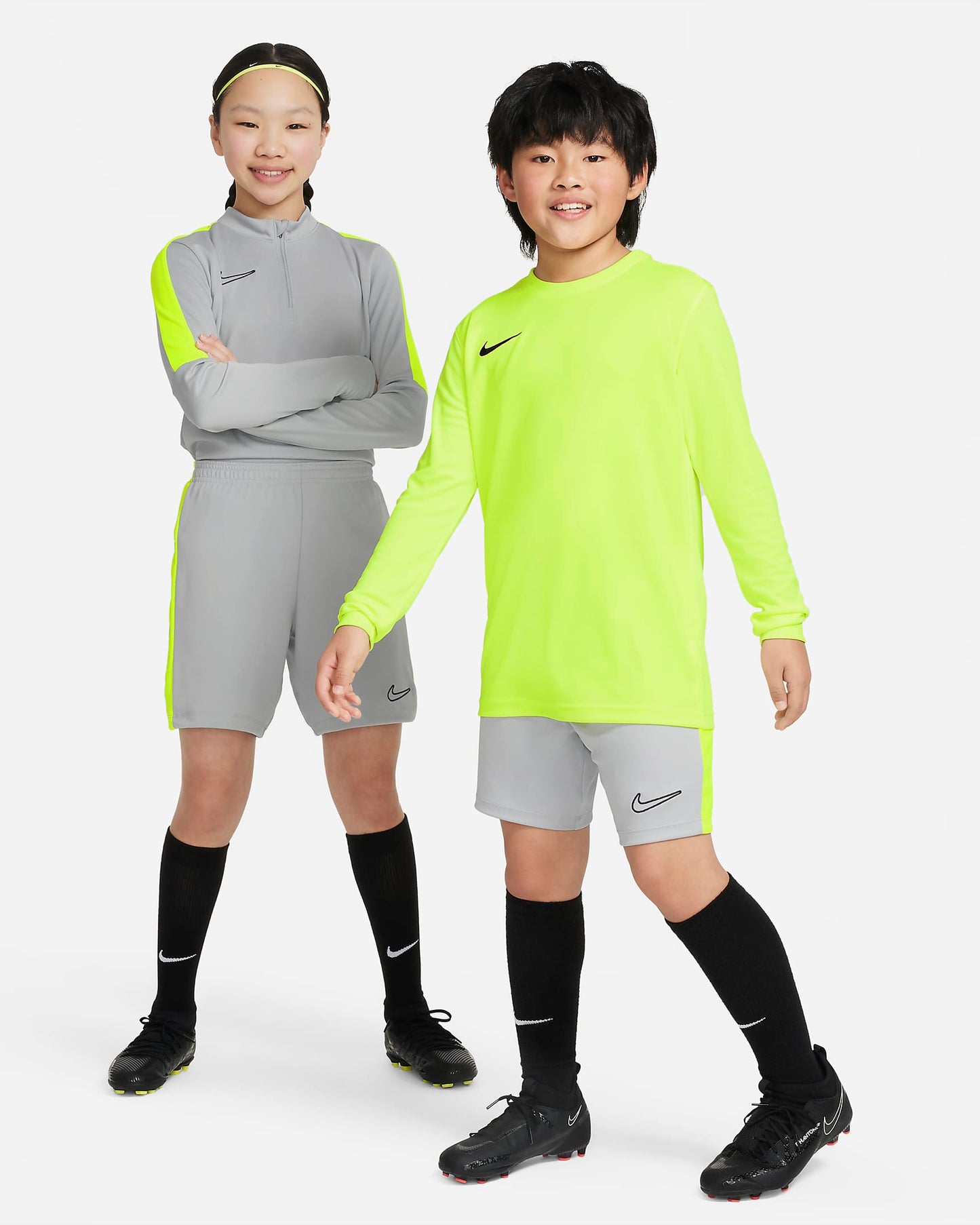 Nike Dri-FIT Academy23 Kids' Football Shorts | Flat Silver