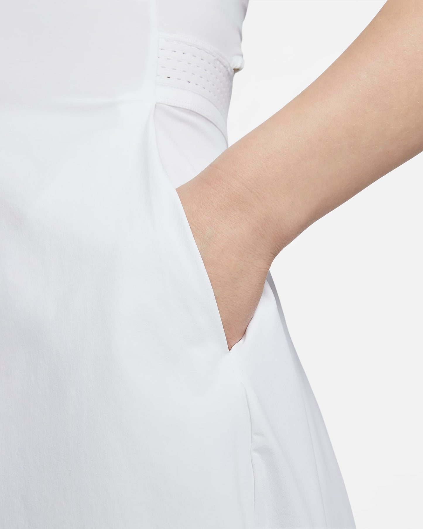 Nike Dri-FIT Advantage | White