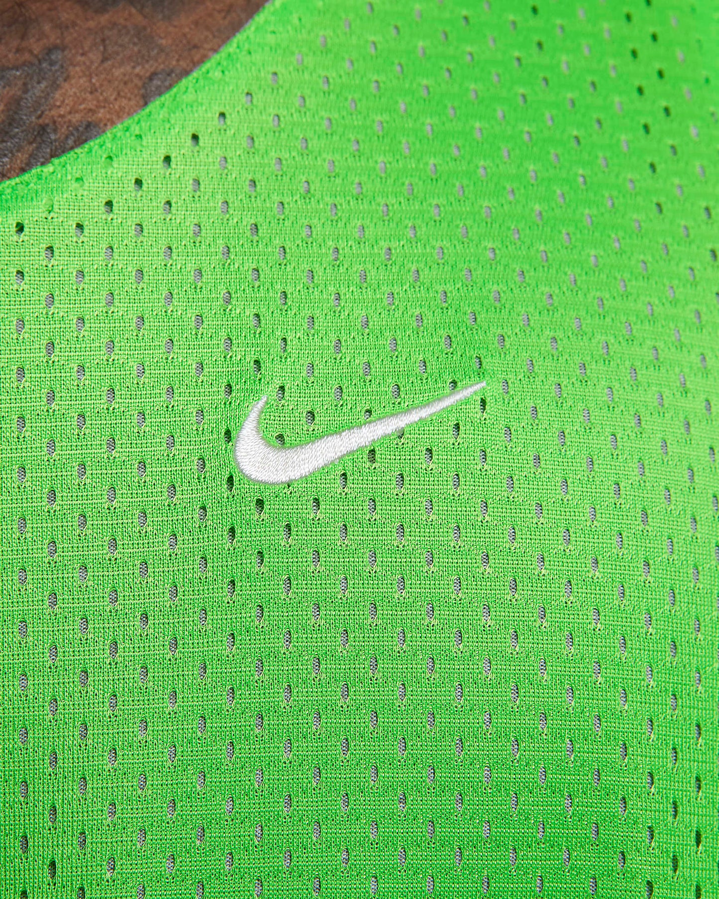 Nike Dri-FIT Standard Issue Reversible Jersey | Action Green