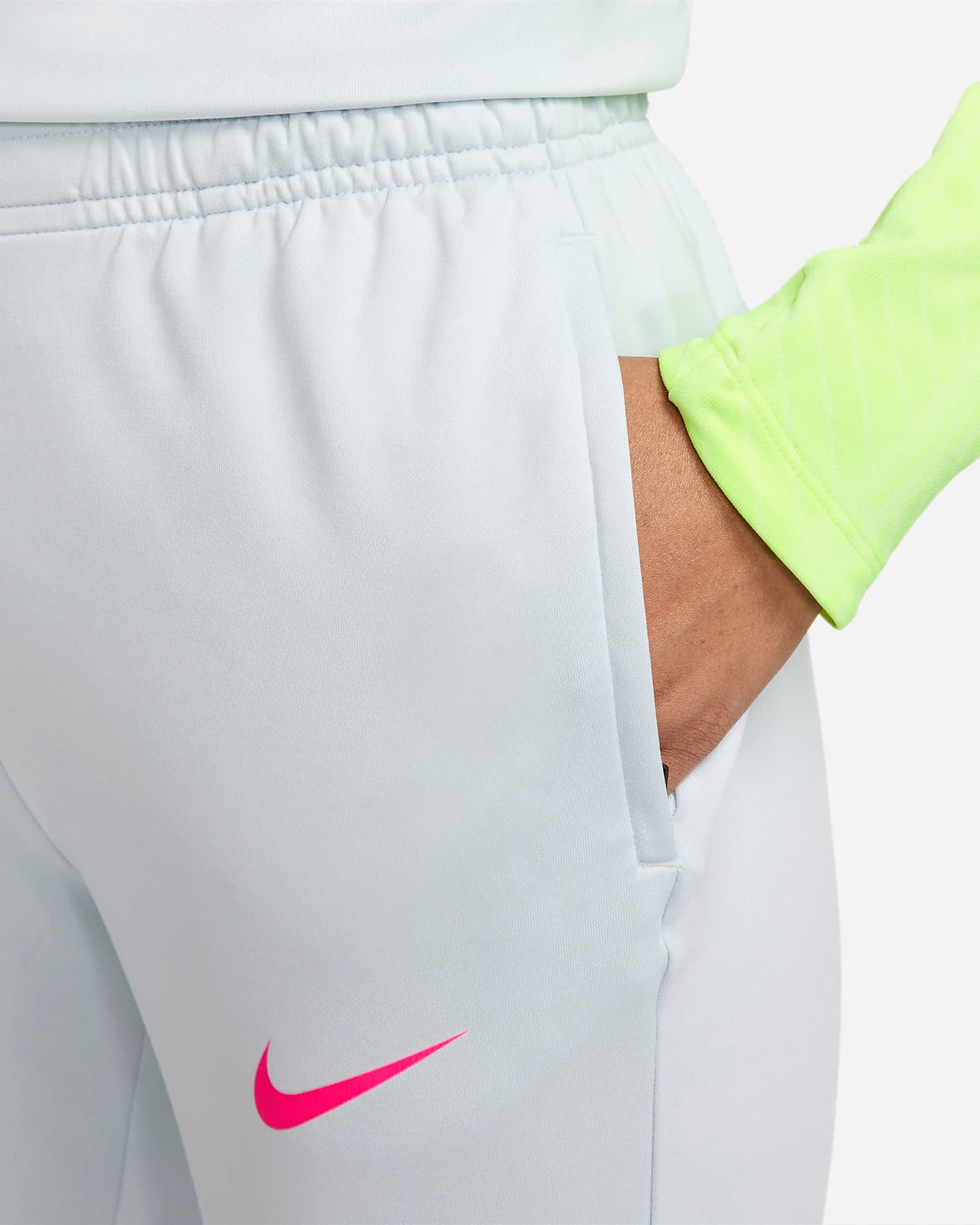 Nike Dri-FIT Strike | Pure Platinum