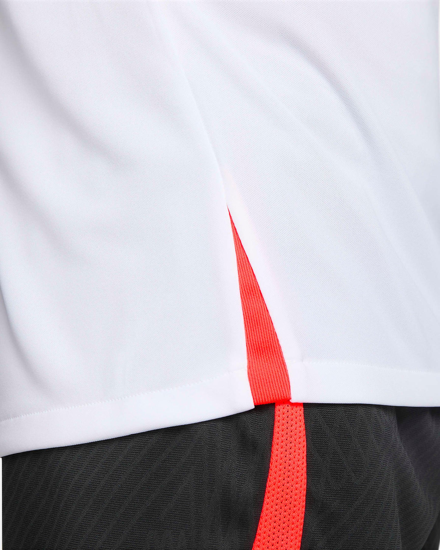 Nike Dri-FIT Strike | White