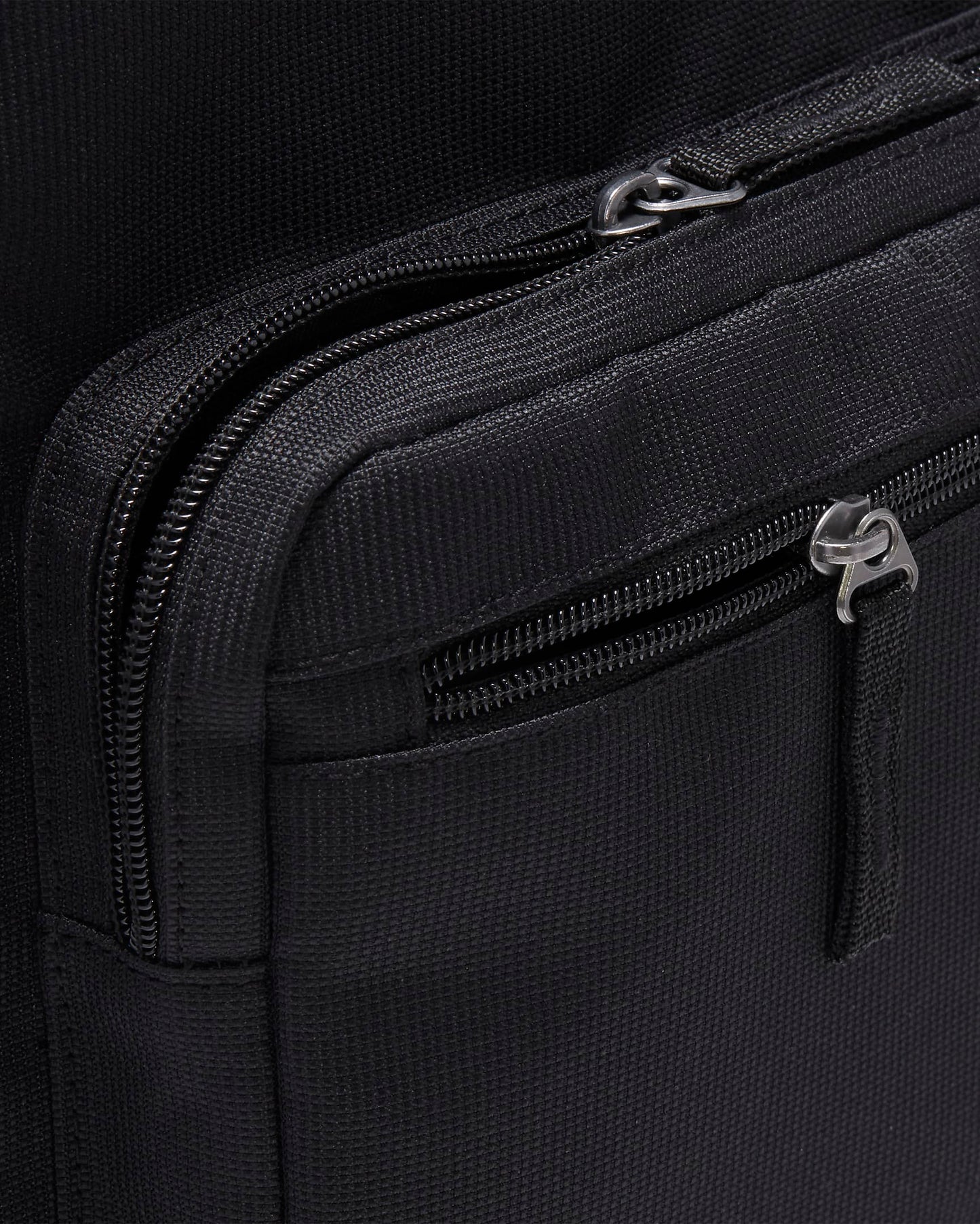 Nike Heritage | Black