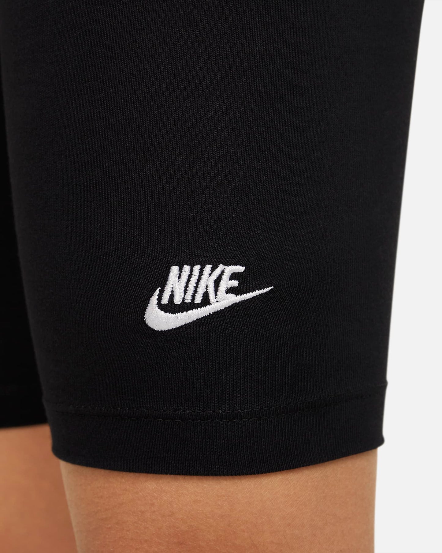 Nike Older Girls' 18cm Biker Shorts | Black