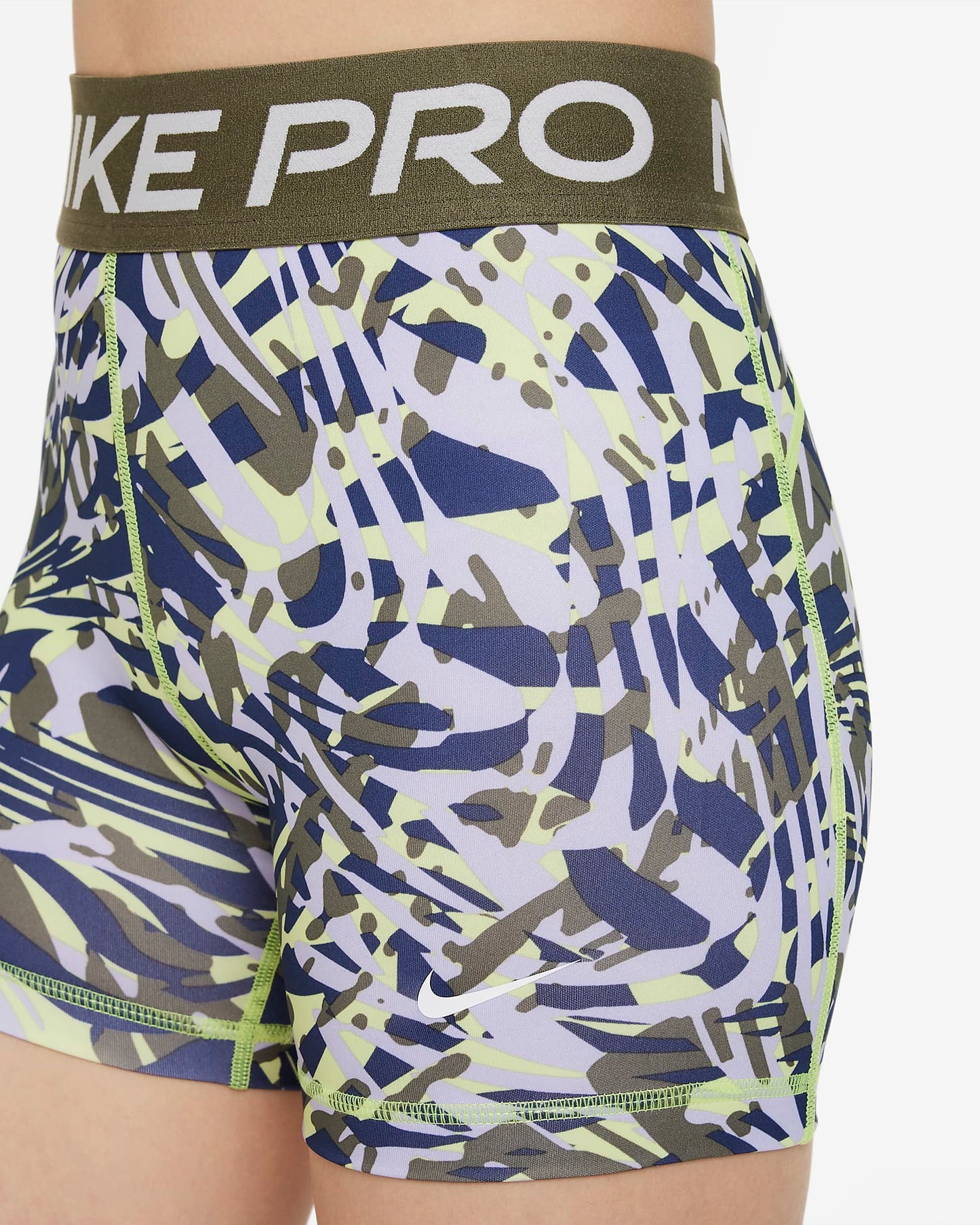 Nike Pro Older Girls' 8cm Shorts | Light Lemon Twist