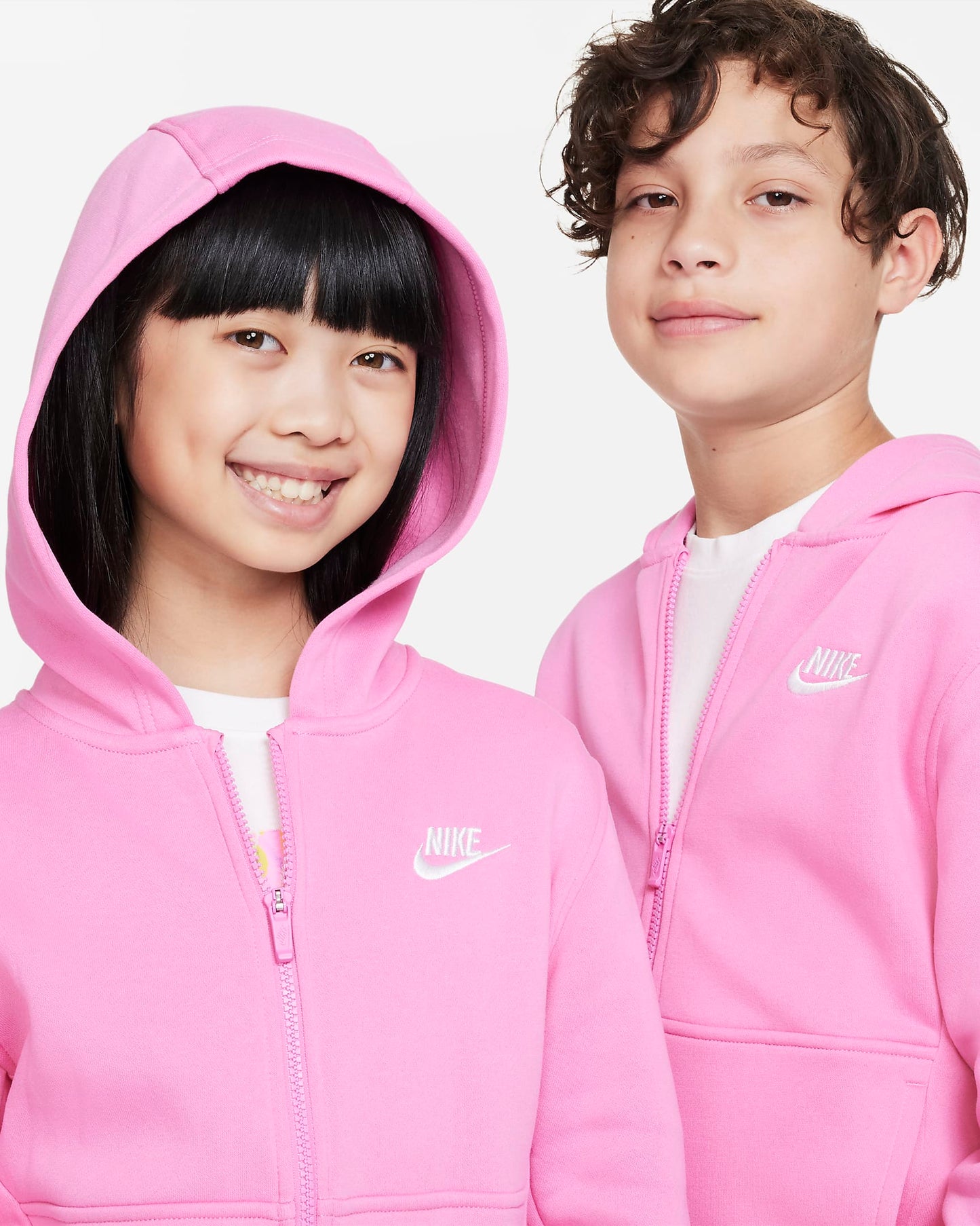 Nike Sportswear Club Fleece Older Kids' Full-Zip Hoodie | Playful Pink