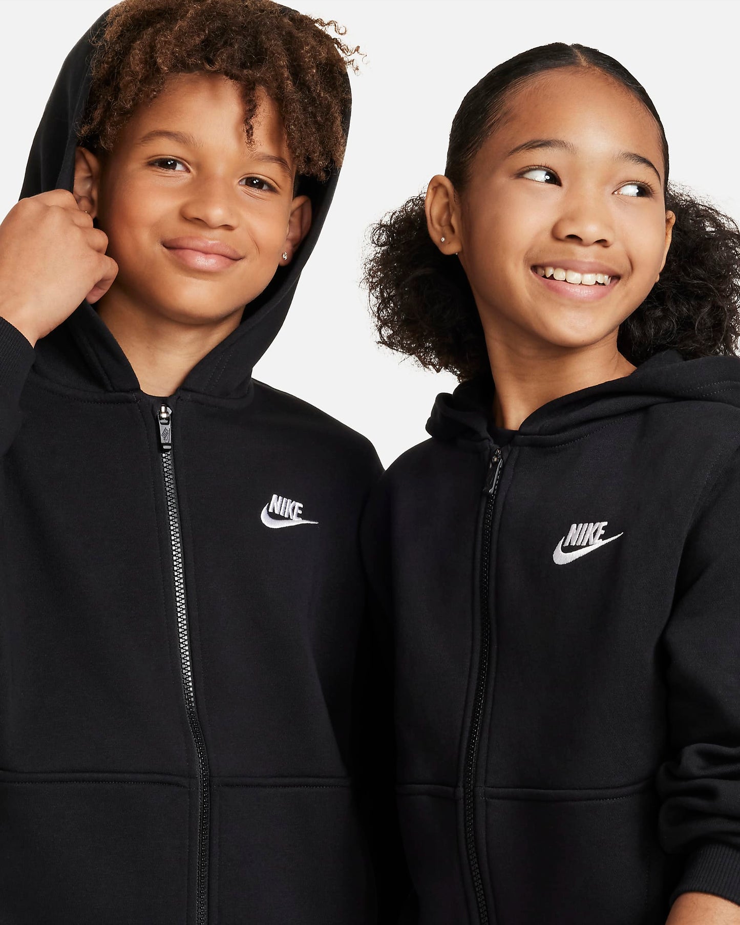 Nike Sportswear Club Fleece Older Kids' Full-Zip Hoodie | Black