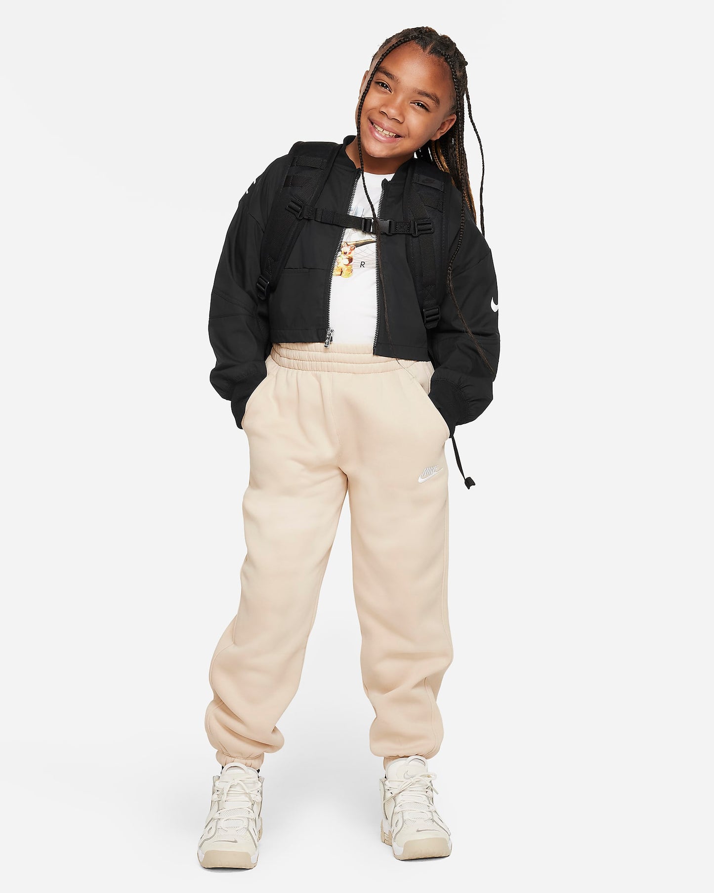 Nike Sportswear Club Fleece Older Girls' Loose Trousers | Sand Drift