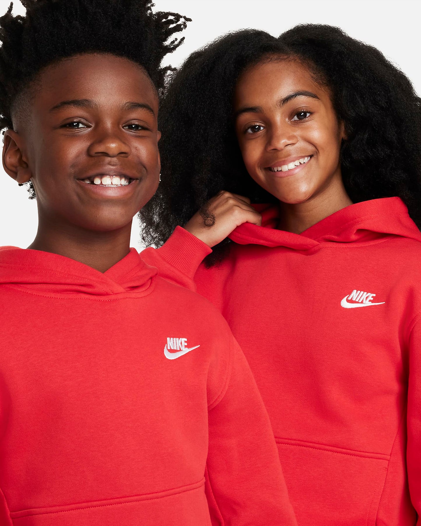 Nike Sportswear Club Fleece Older Kids' Pullover Hoodie | University Red