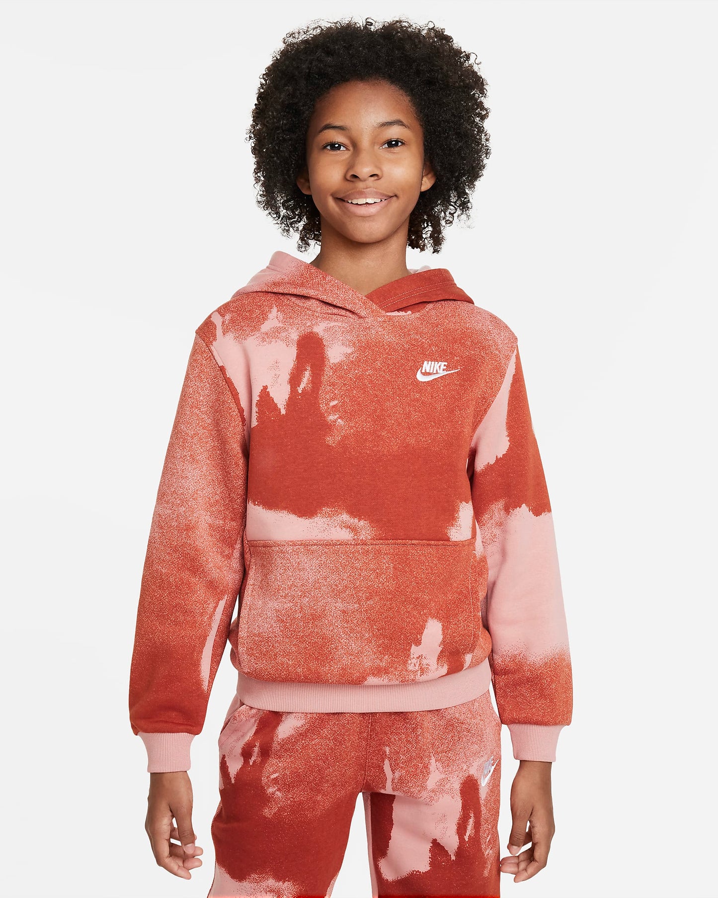 Nike Sportswear Club Fleece Older Kids' Pullover Hoodie | Red Stardust