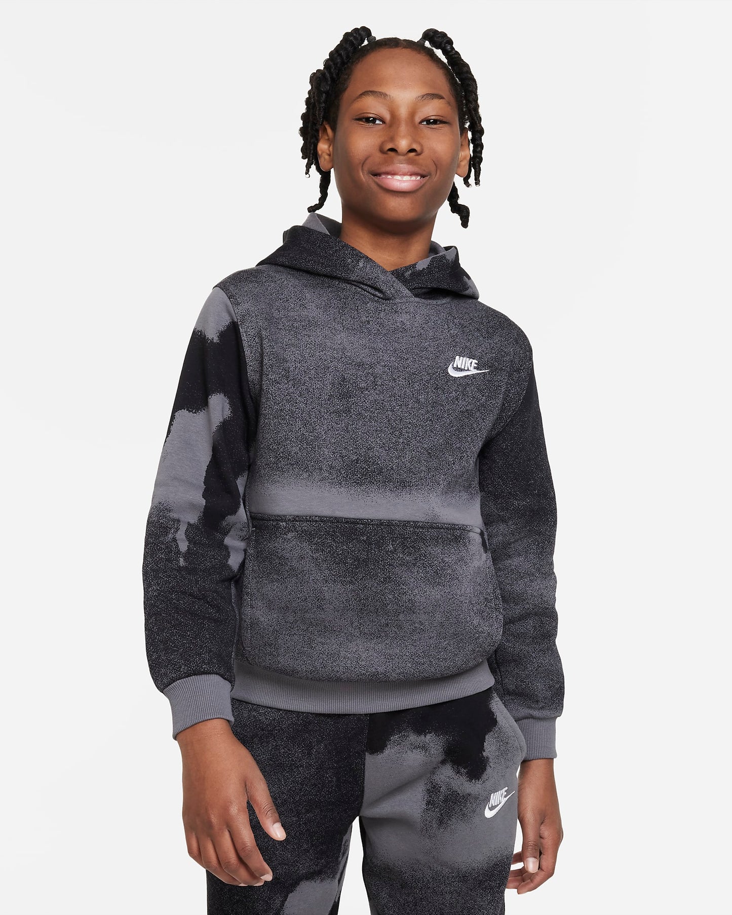 Nike Sportswear Club Fleece Older Kids' Pullover Hoodie | Black