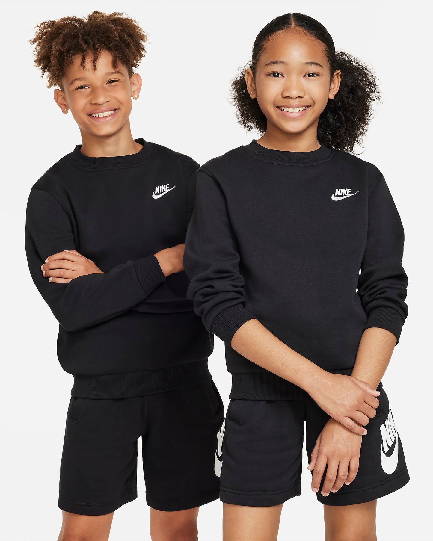 Nike Sportswear Club Fleece Older Kids' Sweatshirt | Black