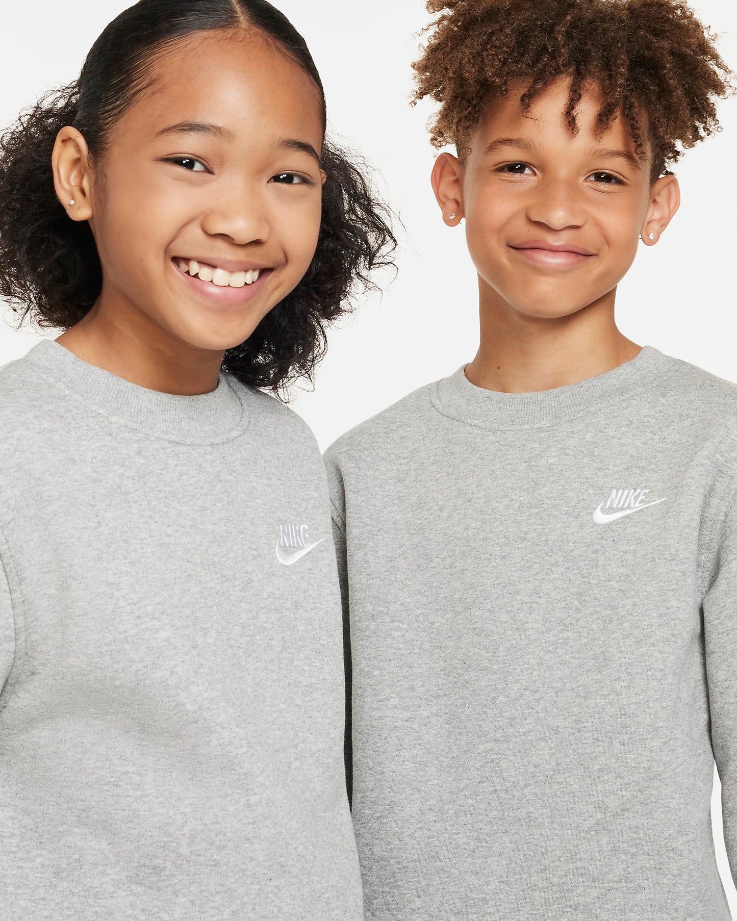 Nike Sportswear Club Fleece Older Kids' Sweatshirt | Dark Grey Heather