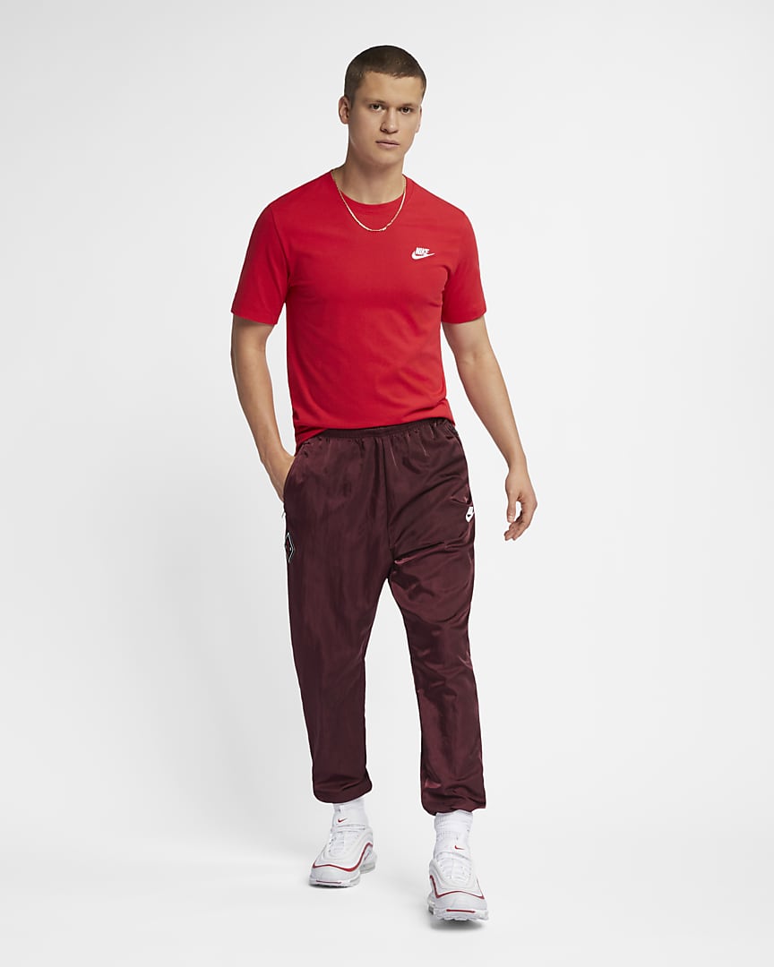 Nike Sportswear Club | University Red