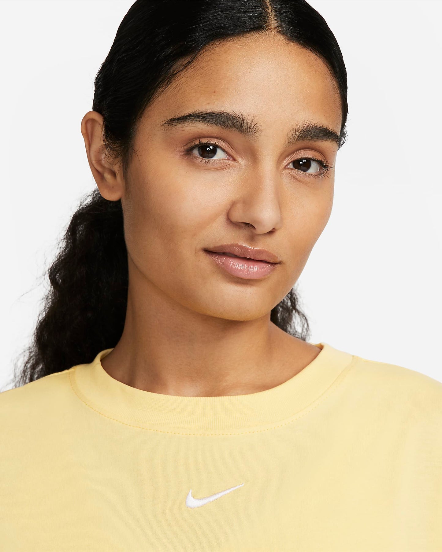 Nike Sportswear Essential T-Shirt | Topaz Gold