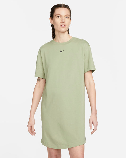 Nike Sportswear Essential T-Shirt | Oil Green