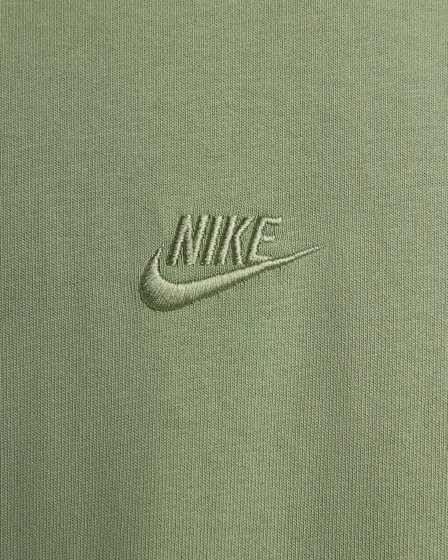 Nike Sportswear Premium Essentials | Oil Green