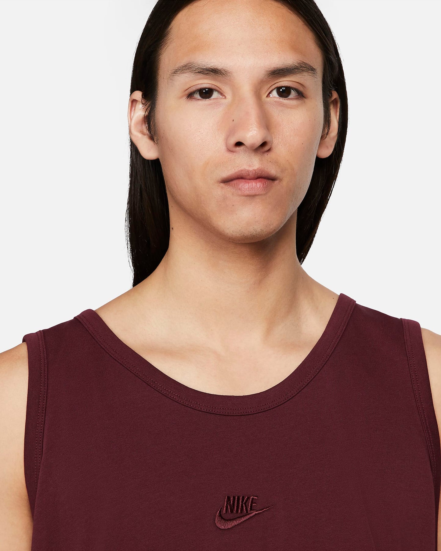 Nike Sportswear Premium Essentials Tank Top | Night Maroon