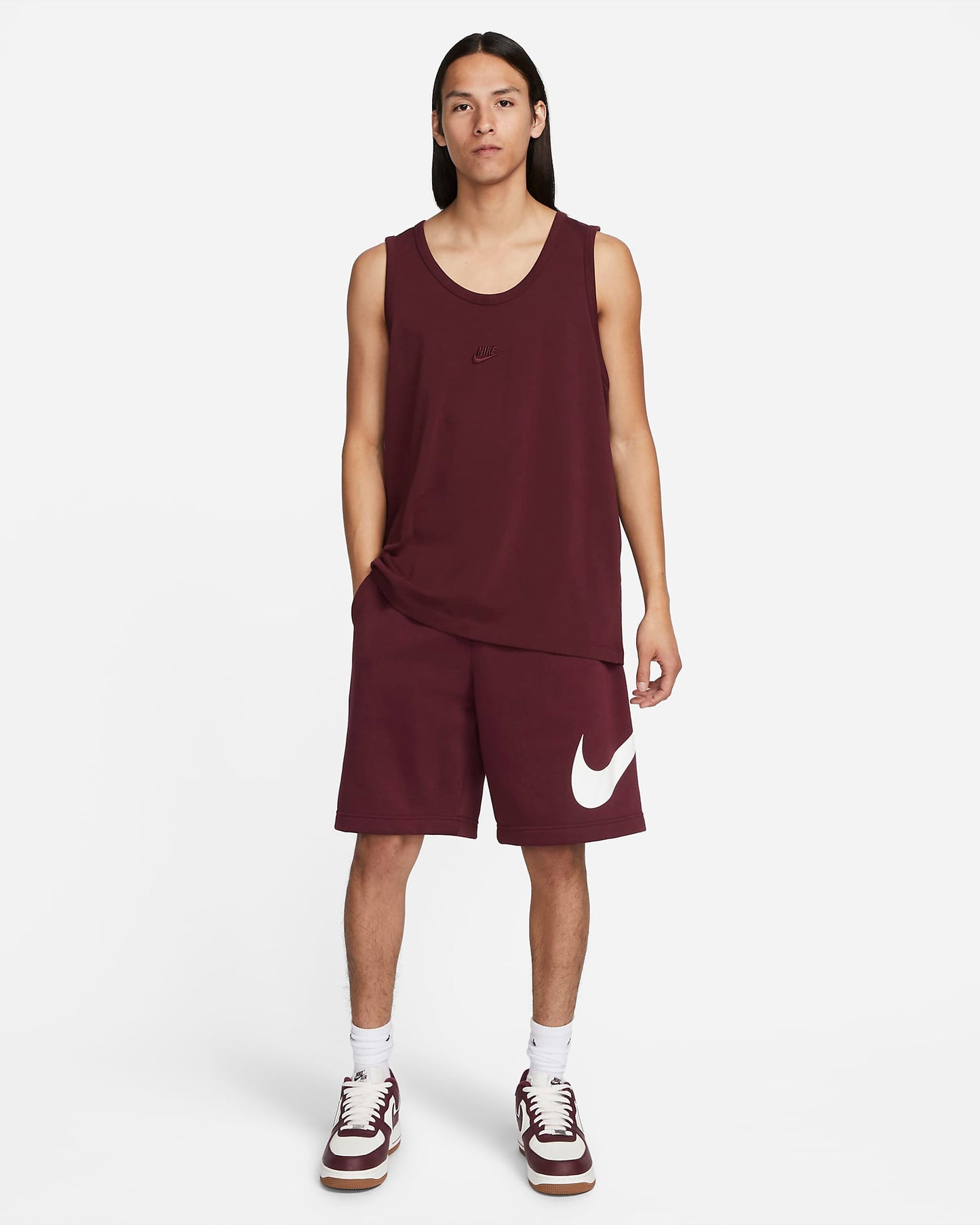 Nike Sportswear Premium Essentials Tank Top | Night Maroon