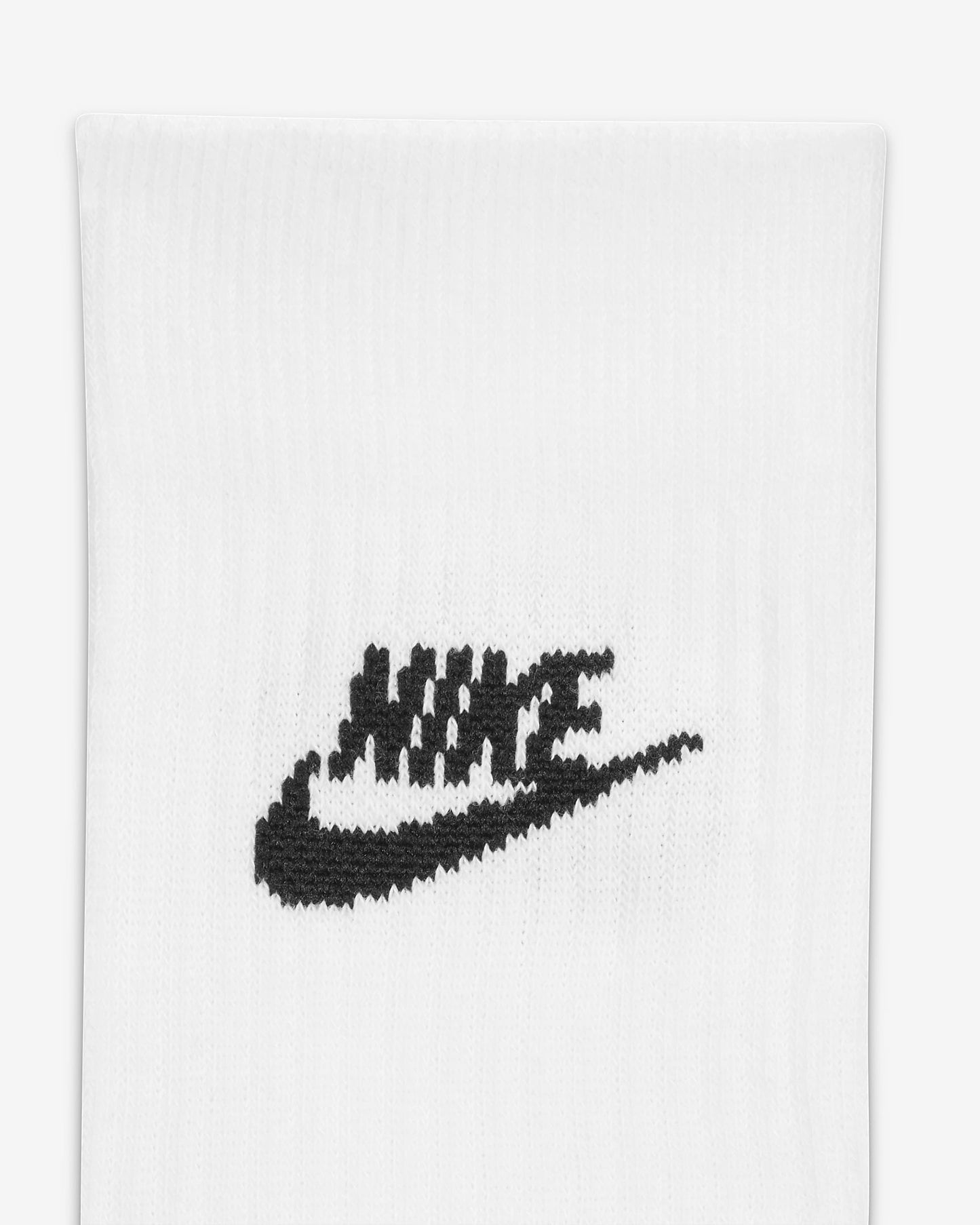 Nike Sportswear Everyday Essential | White