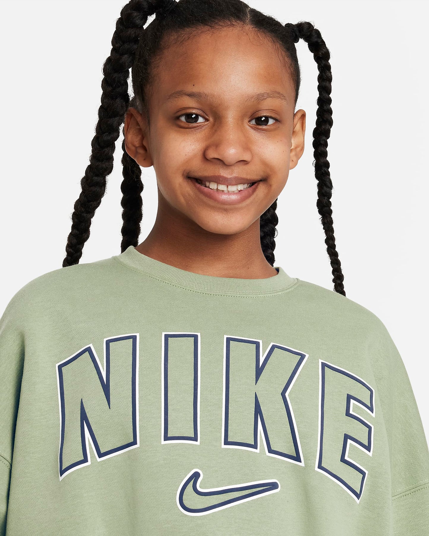 Nike Sportswear Older Girls' Fleece Crew-Neck Sweatshirt | Oil Green