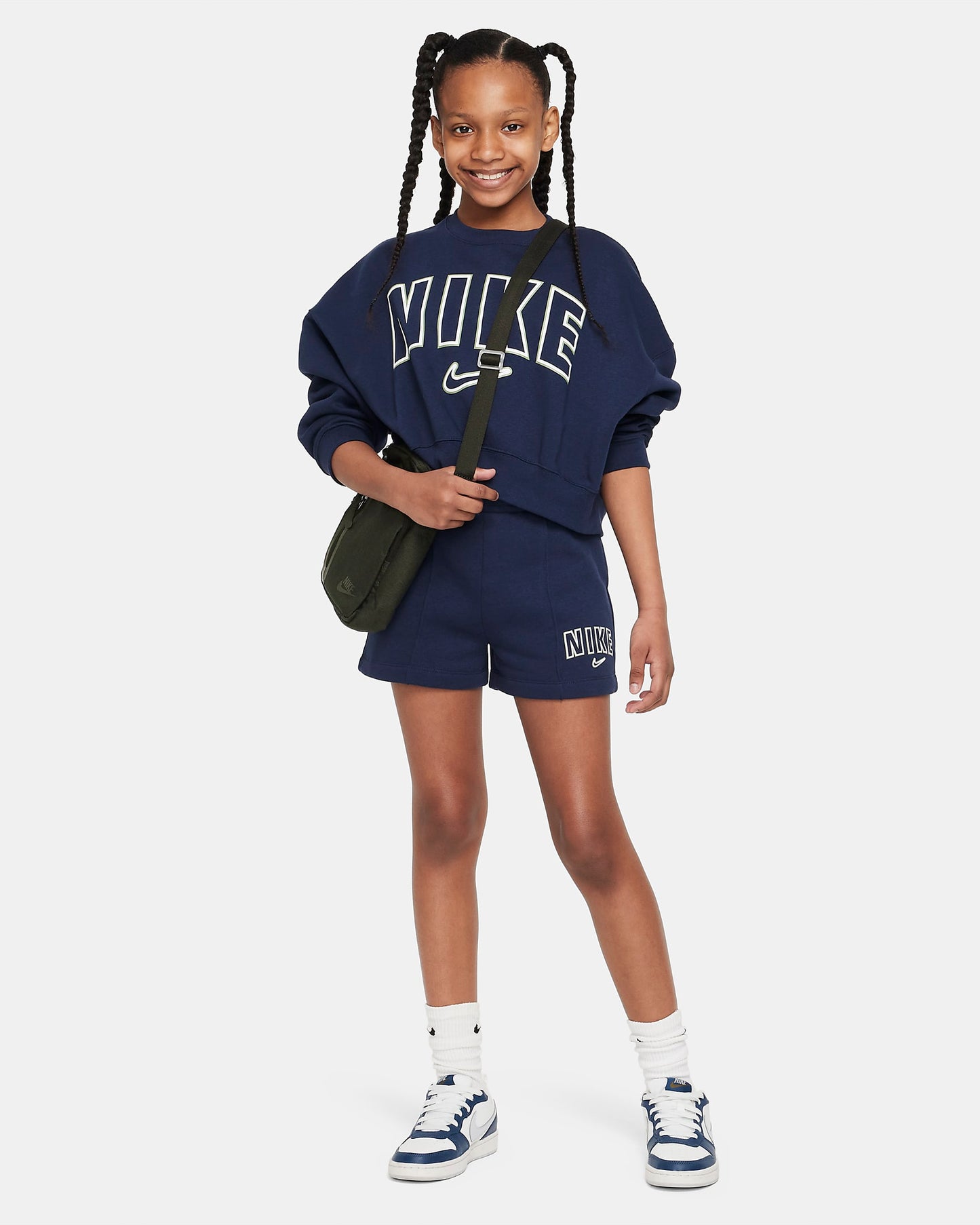 Nike Sportswear Older Girls' Fleece Crew-Neck Sweatshirt | Obsidian