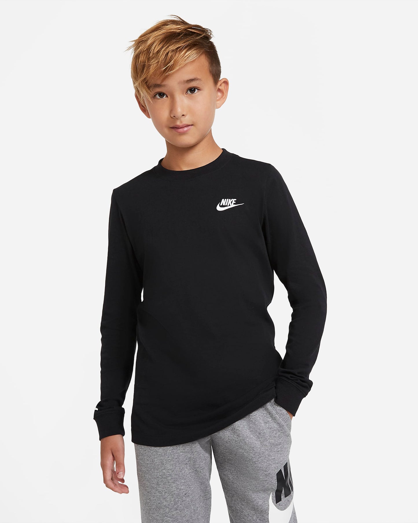 Nike Sportswear Older Kids' (Boys') Long-Sleeve T-Shirt | Black