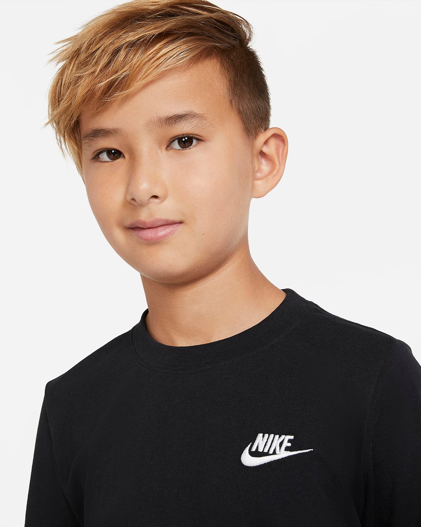 Nike Sportswear Older Kids' (Boys') Long-Sleeve T-Shirt | Black