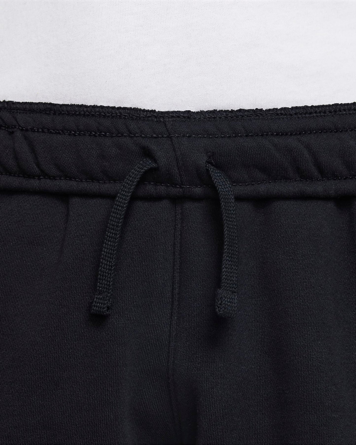 Nike Sportswear Older Boys' Shorts | Black