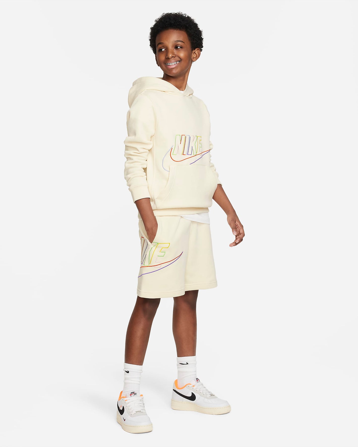 Nike Sportswear Older Boys' Shorts | Coconut Milk