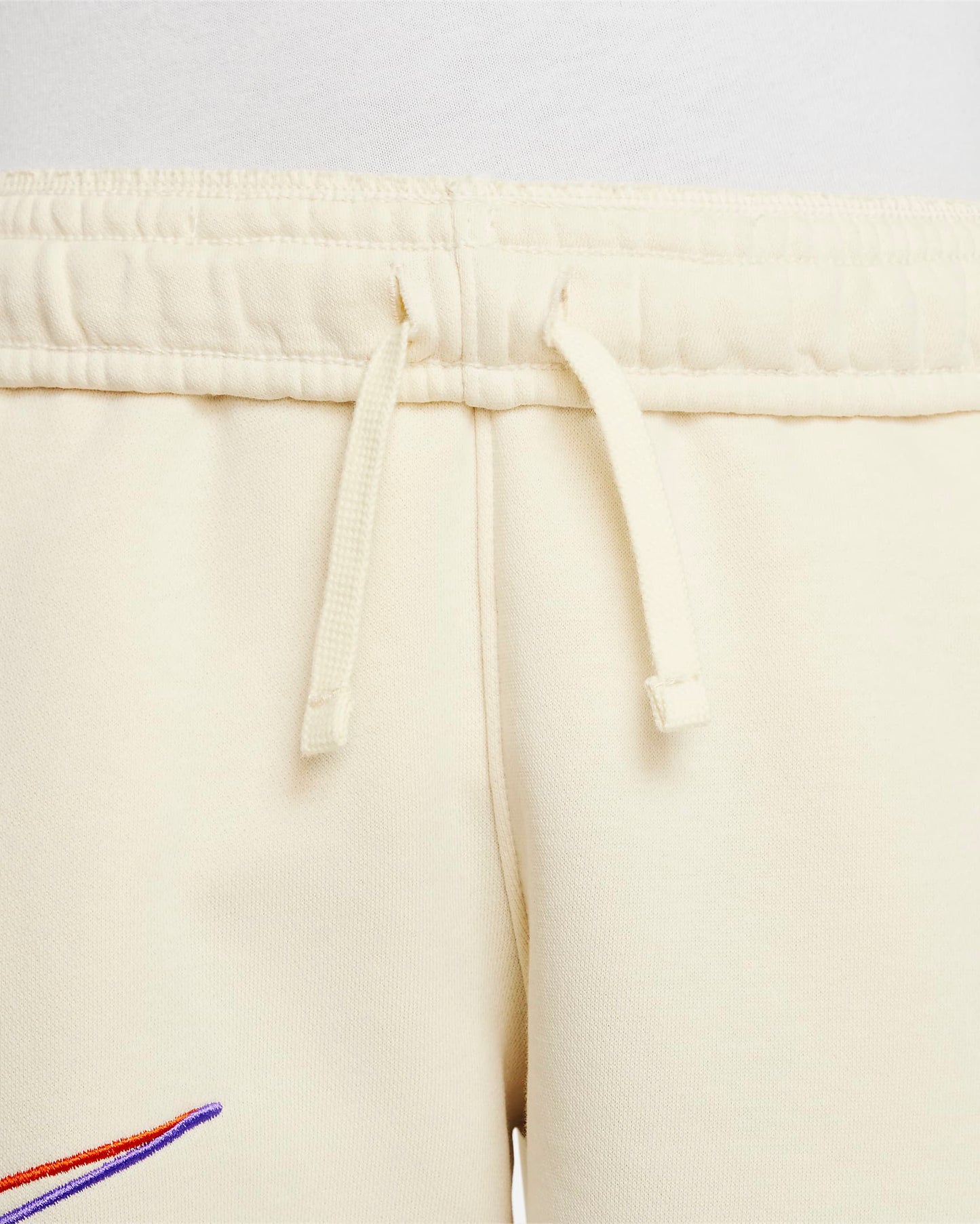 Nike Sportswear Older Boys' Shorts | Coconut Milk