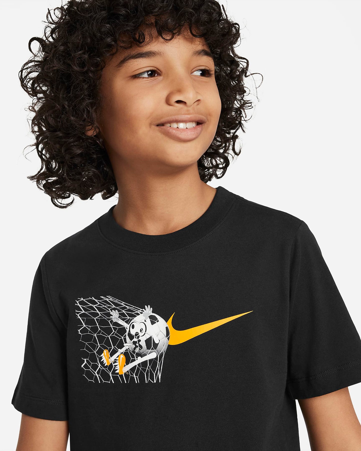 Nike Sportswear Older Kids' T-Shirt | Black