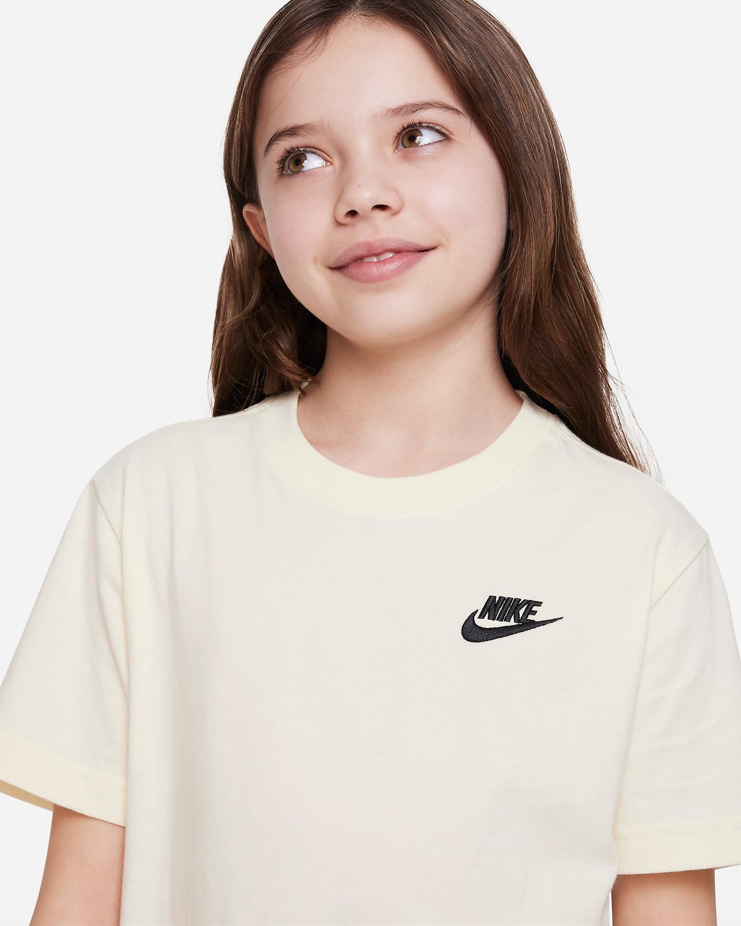 Nike Sportswear Older Kids' (Girls') T-Shirt | Coconut Milk