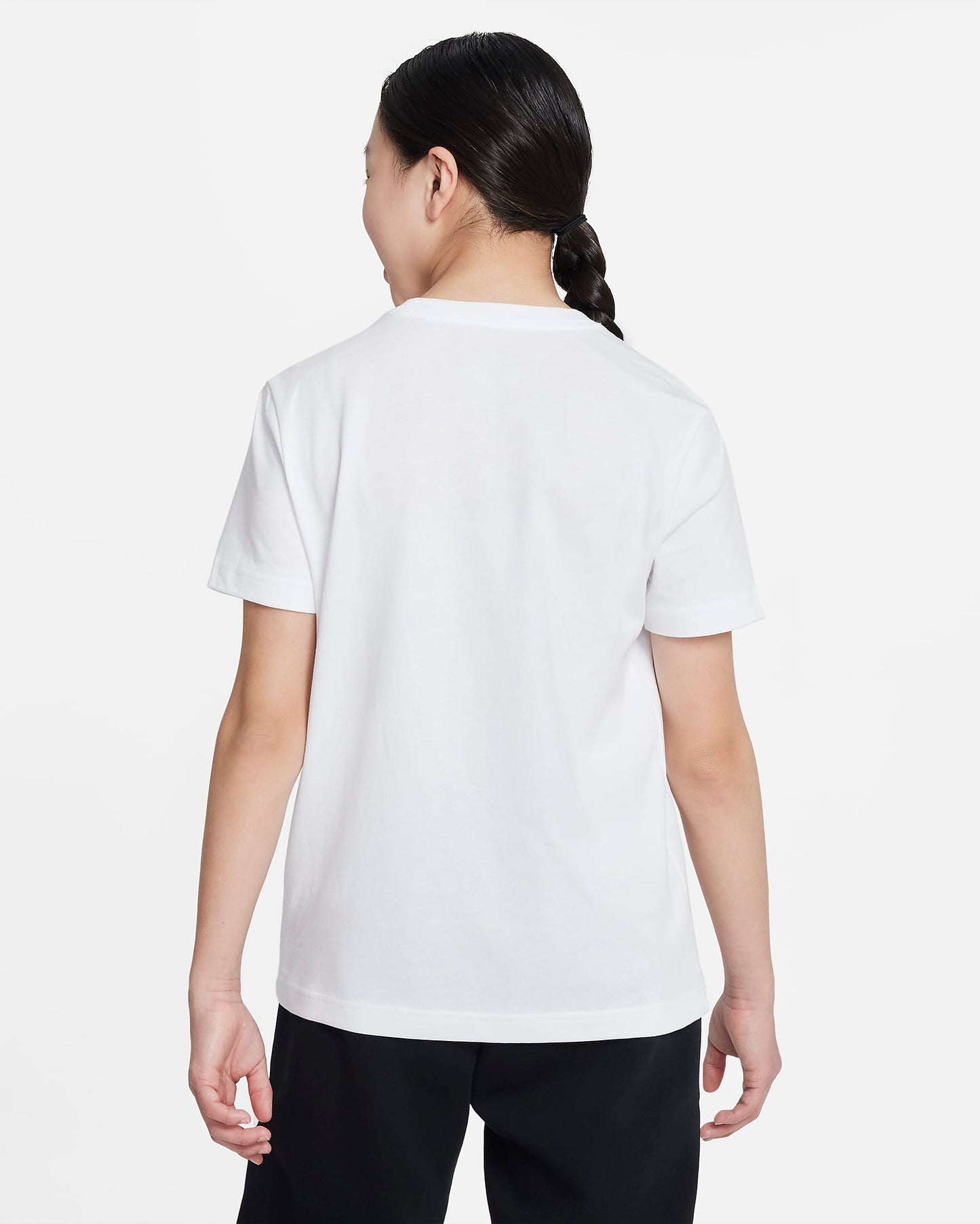 Nike Sportswear Older Kids' (Girls') T-Shirt | White