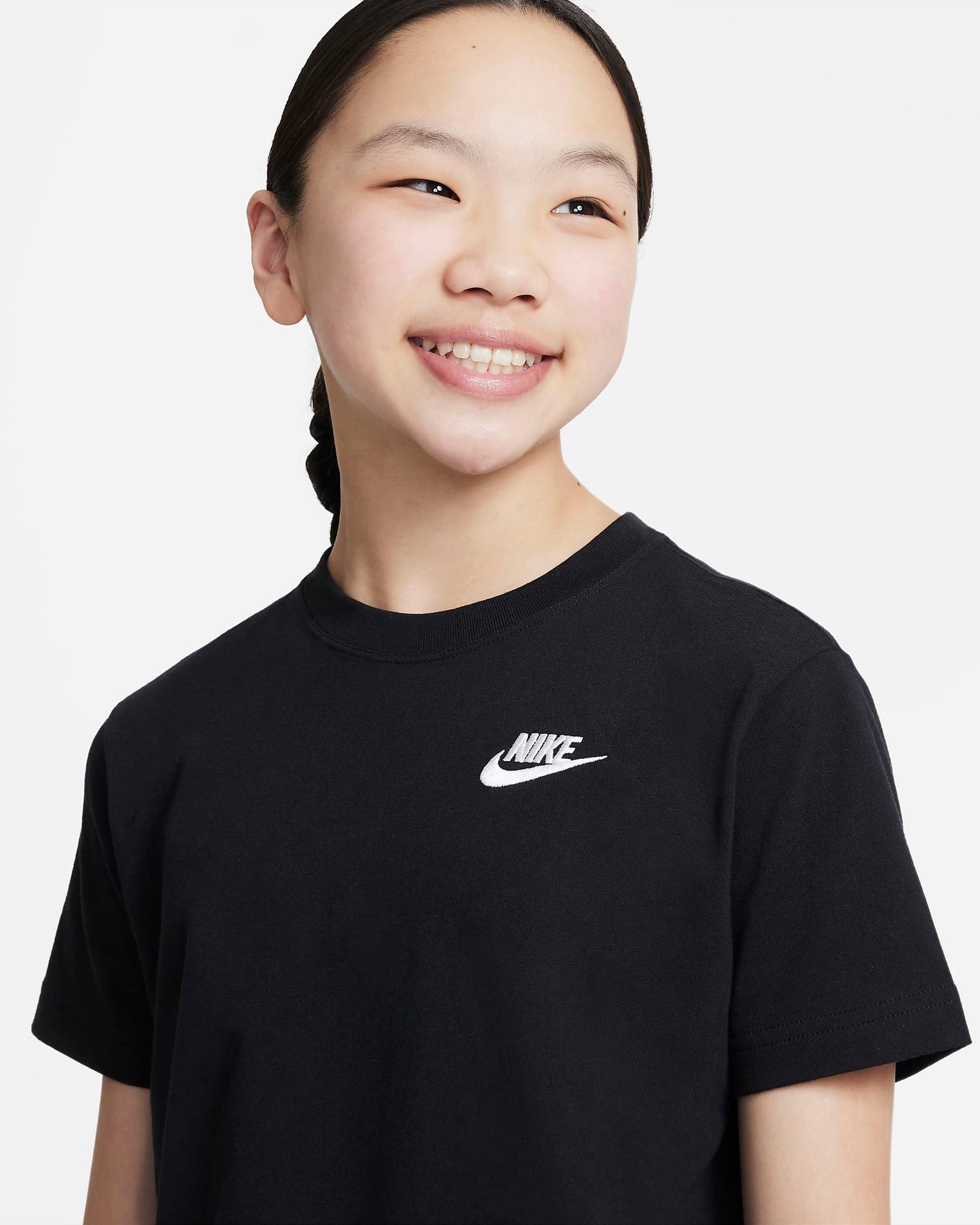 Nike Sportswear Older Kids' (Girls') T-Shirt | Black