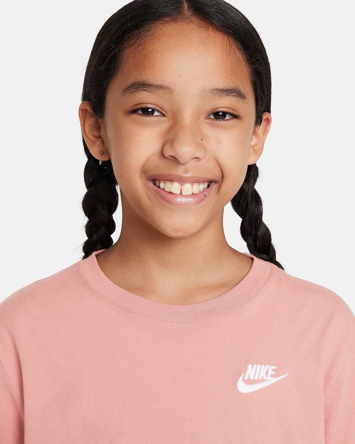 Nike Sportswear Older Kids' (Girls') T-Shirt | Red Stardust