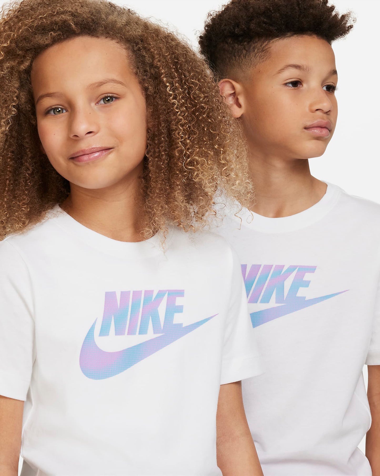 Nike Sportswear Older Kids' T-Shirt Graphic | White