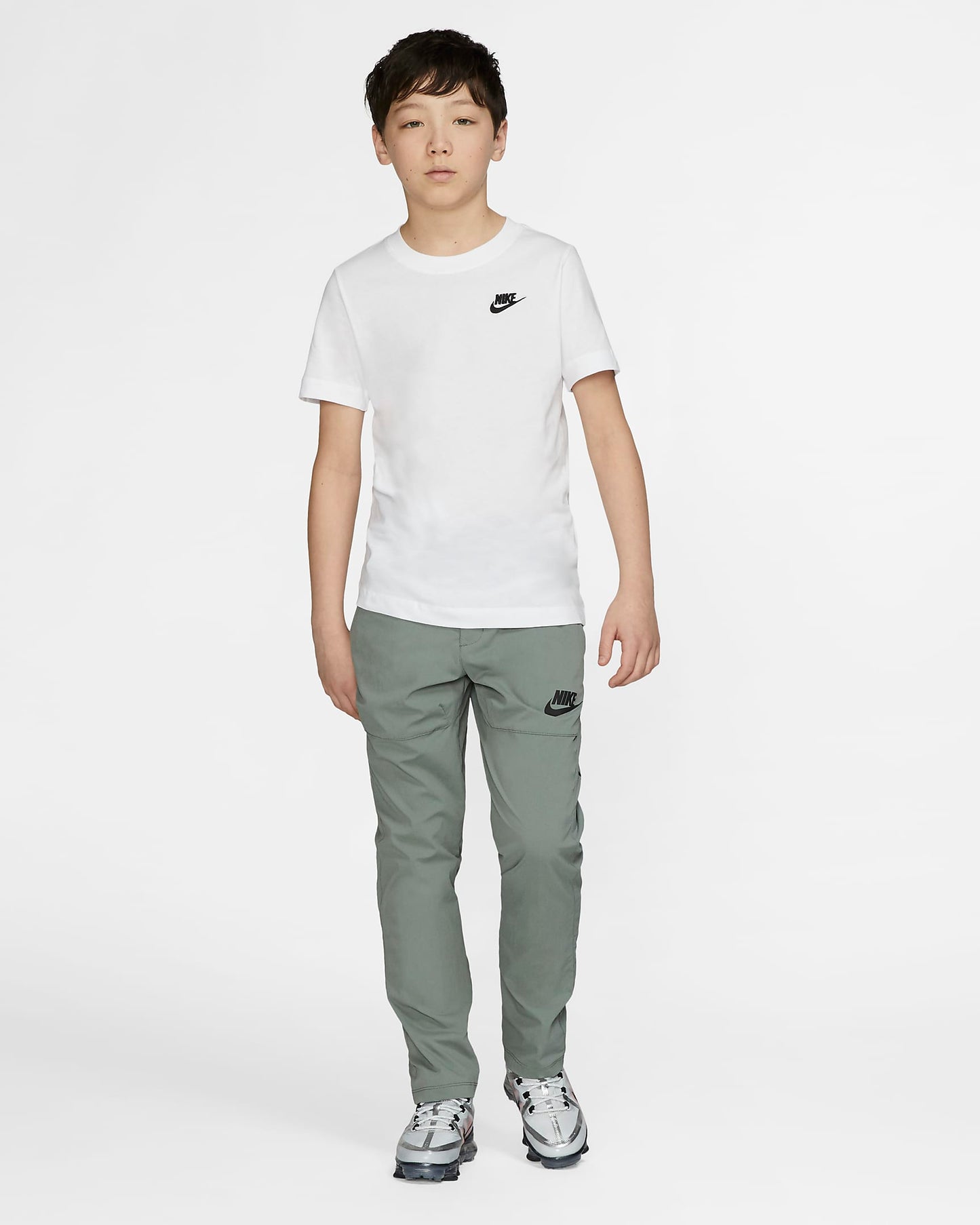 Nike Sportswear Older Kids' T-Shirt | White