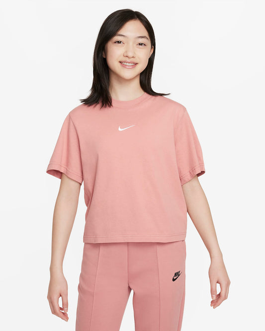 Nike Sportswear Older Kids' (Girls') T-Shirt | Red Stardust