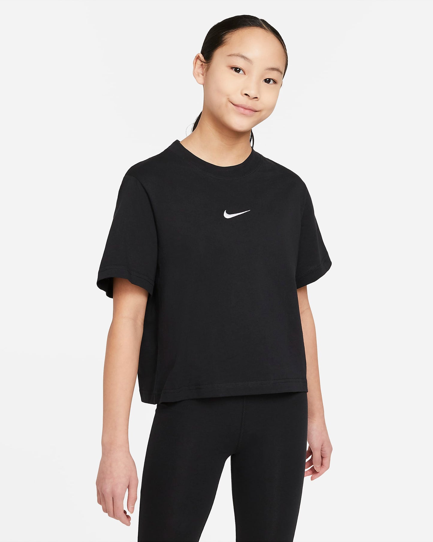 Nike Sportswear Older Kids' (Girls') T-Shirt | Black