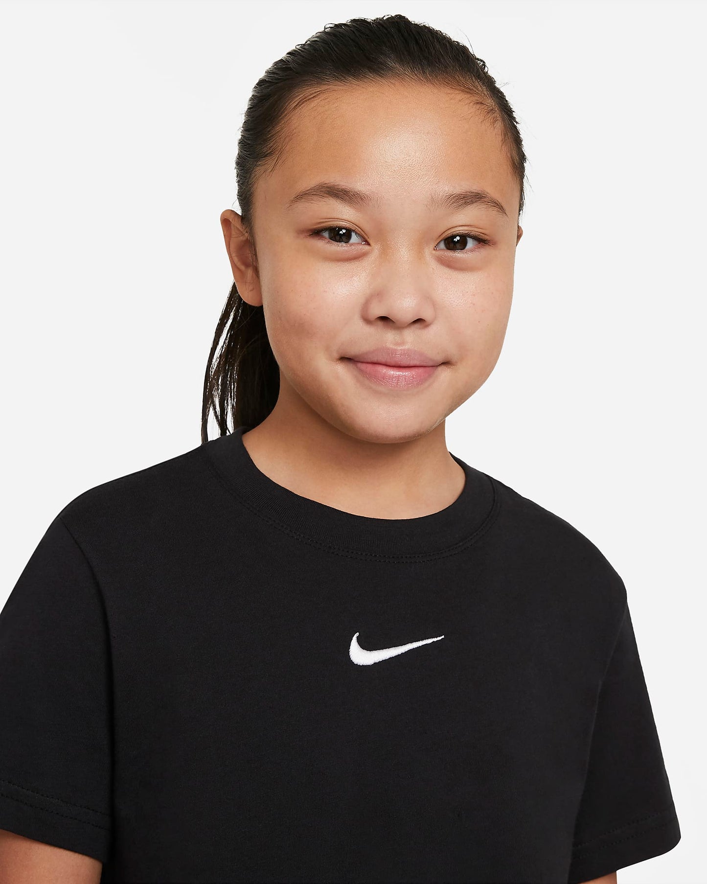 Nike Sportswear Older Kids' (Girls') T-Shirt | Black