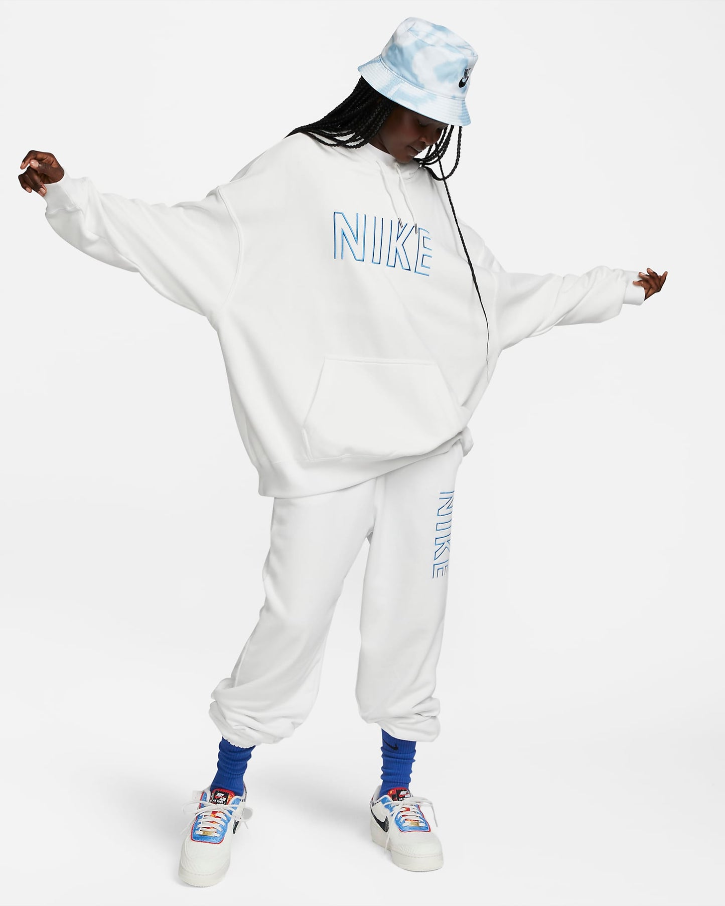 Nike Sportswear Women's Oversized Pullover Hoodie | Summit White