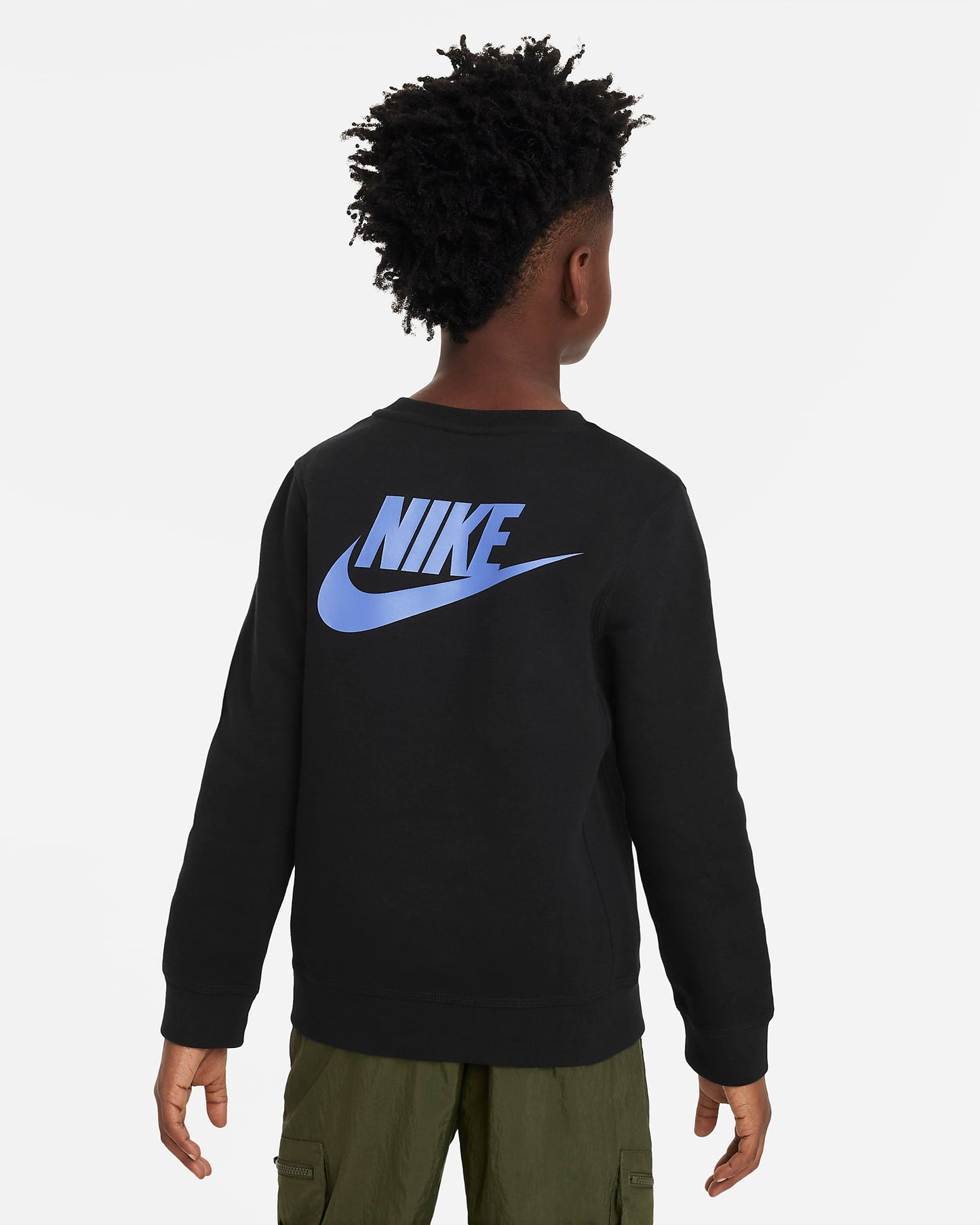 Nike Sportswear Standard Issue Older Boys' Crew-neck Sweatshirt | Black