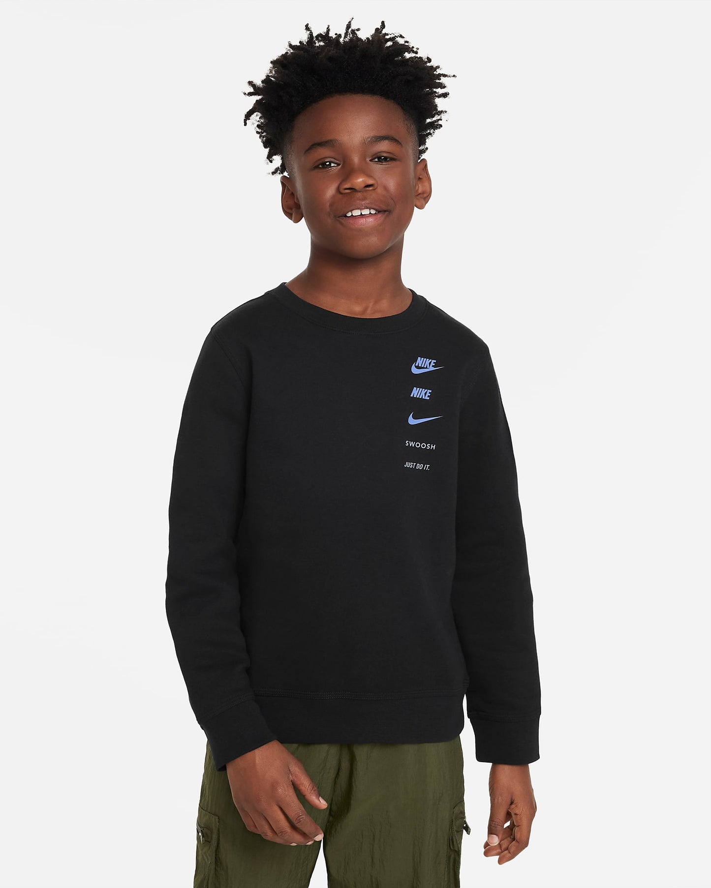 Nike Sportswear Standard Issue Older Boys' Crew-neck Sweatshirt | Black