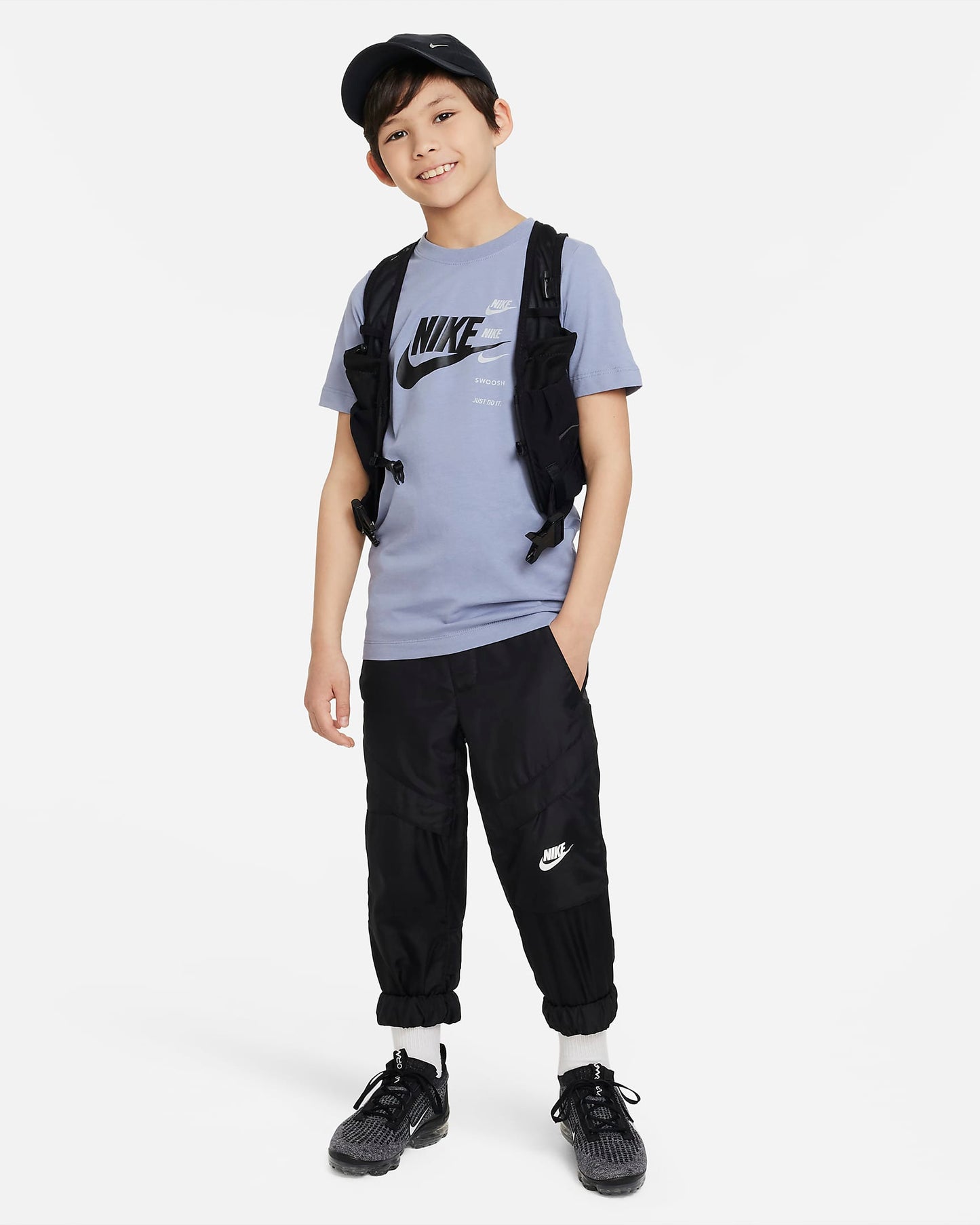 Nike Sportswear Standard Issue Older Kids' (Boys') T-Shirt | Ashen Slate