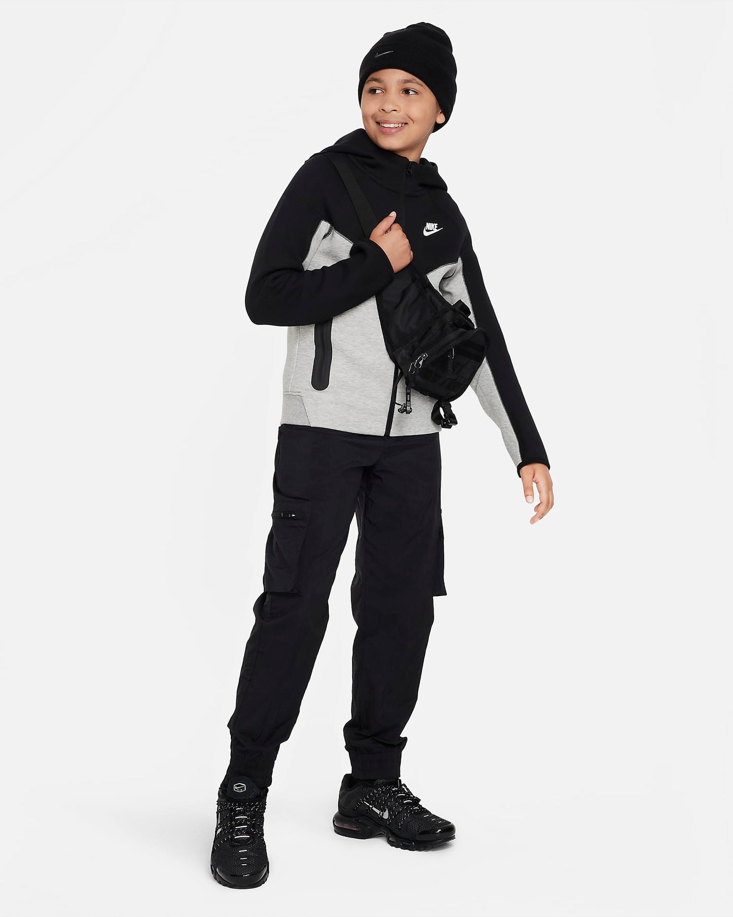 Nike Sportswear Tech Fleece Older Boys' Hoodie | Grey&Black