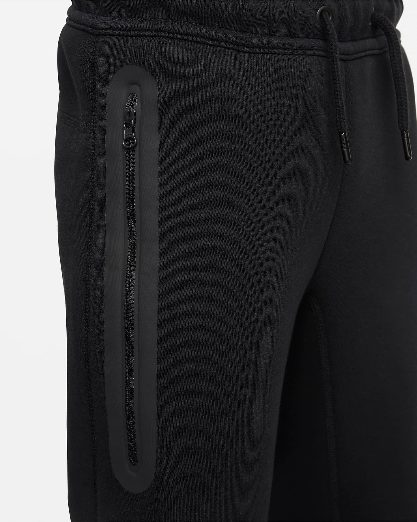 Nike Sportswear Tech Fleece Older Boys' Trousers | Black