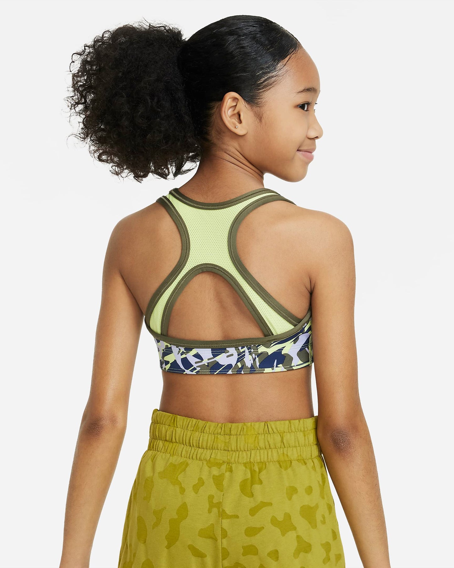 Nike Swoosh Older Girls' Reversible Sports Bra | Light Lemon Twist