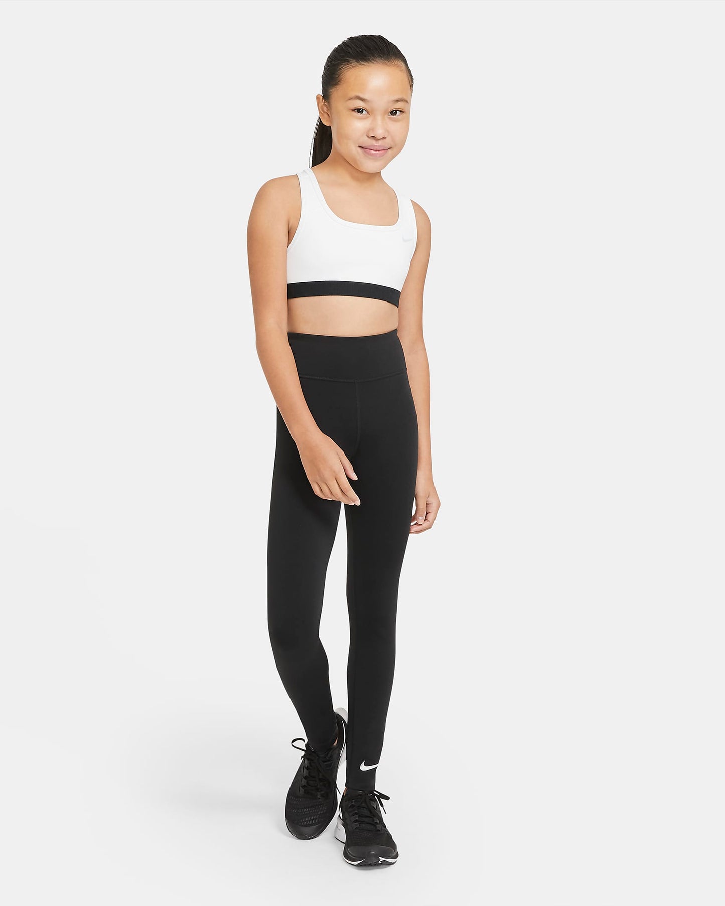 Nike Swoosh Older Girls' Sports Bra | White